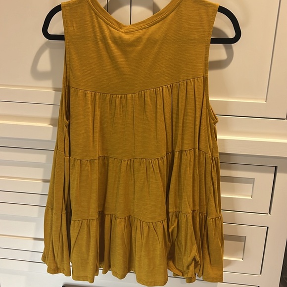 NWT everleigh tank - Picture 5 of 8